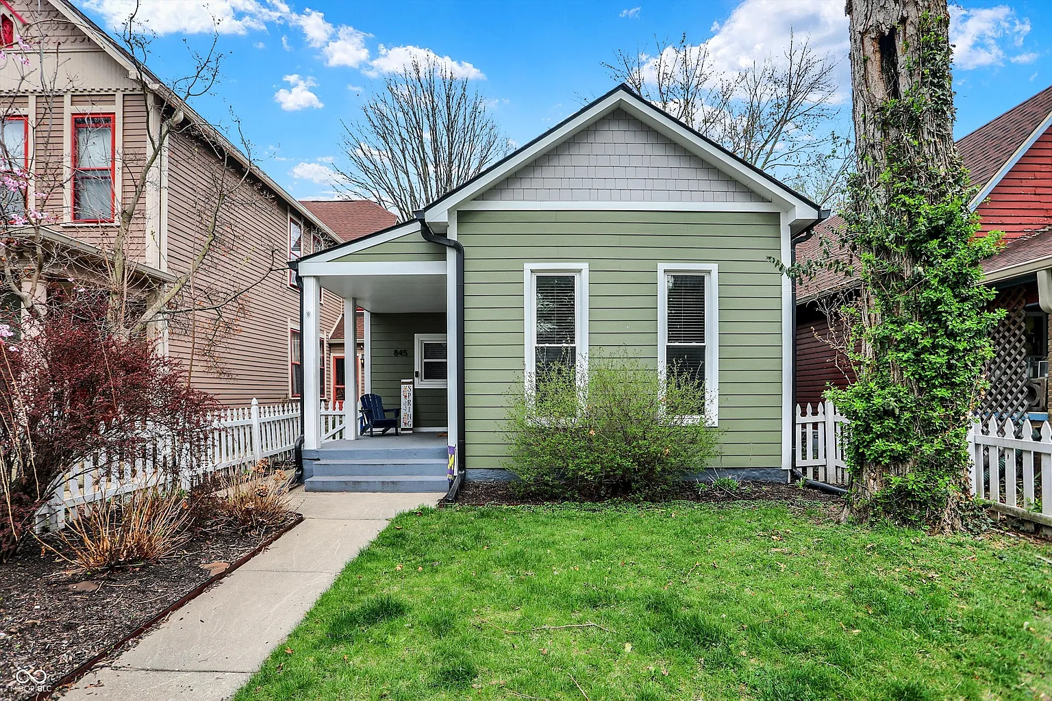 845 Greer St photo 1