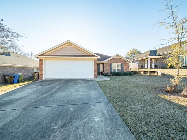 8042 Garrett Pines Dr, Midland, GA 31820
