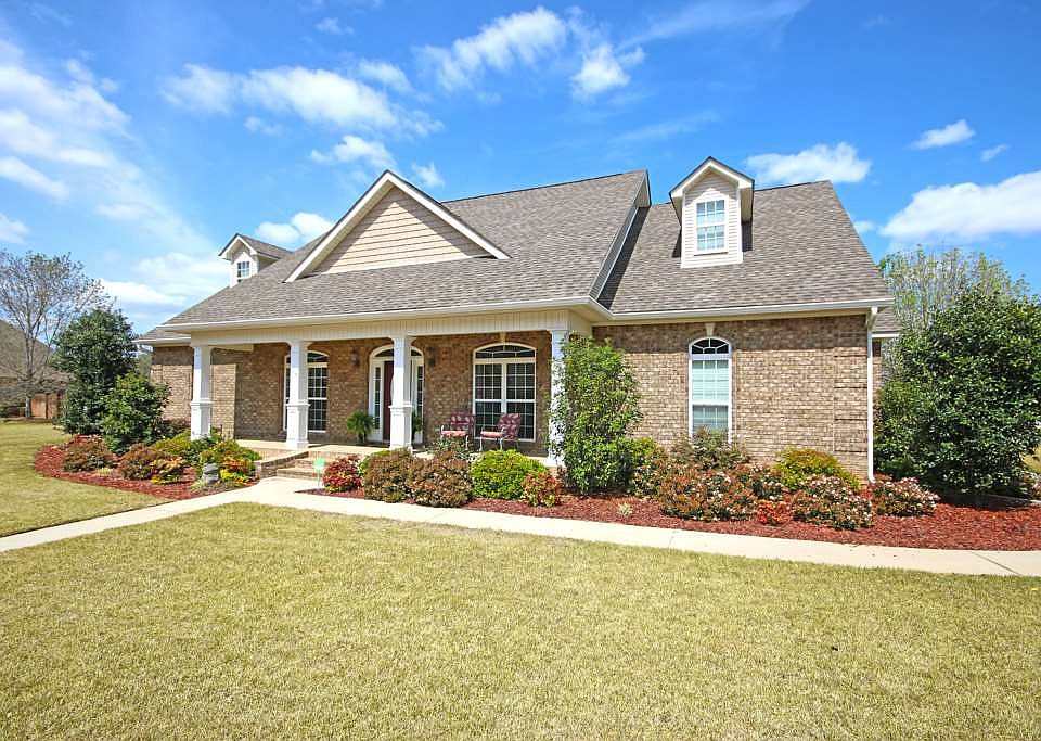 1st image of 114 Gardenia Dr