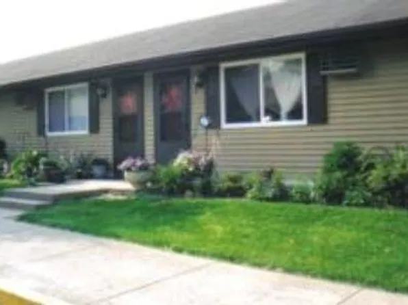 31 Country Pl #31, Loogootee, IN 47553