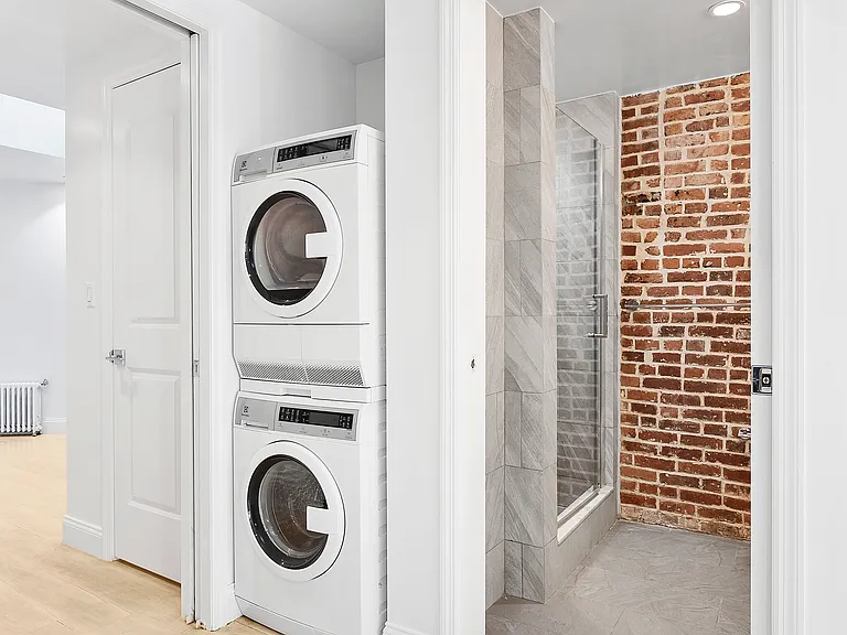 41 W 24th St #Penthouse 8F — Photo 3