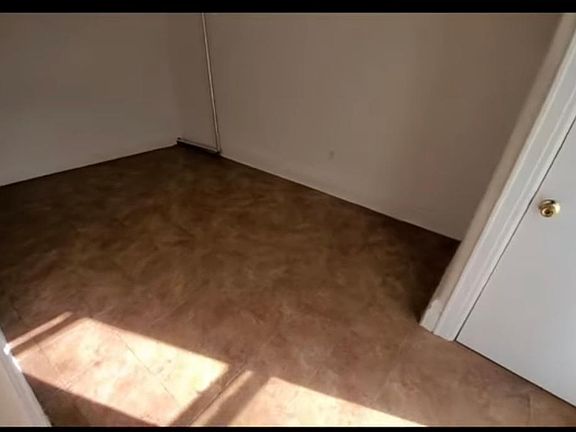 2nd image of 189 E Mosholu Pkwy N APT C