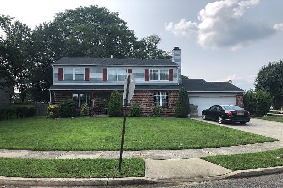 1st image of 114 Carnation Ct