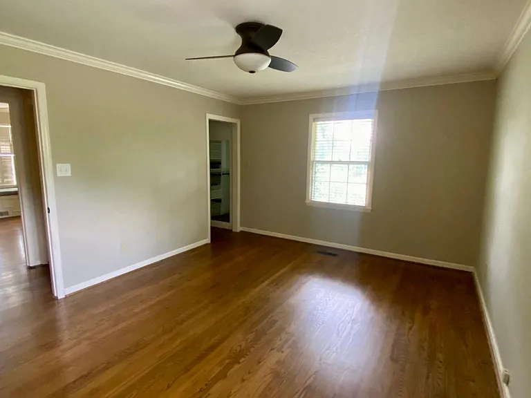 1414 E Olive Dr SE — Photo 8