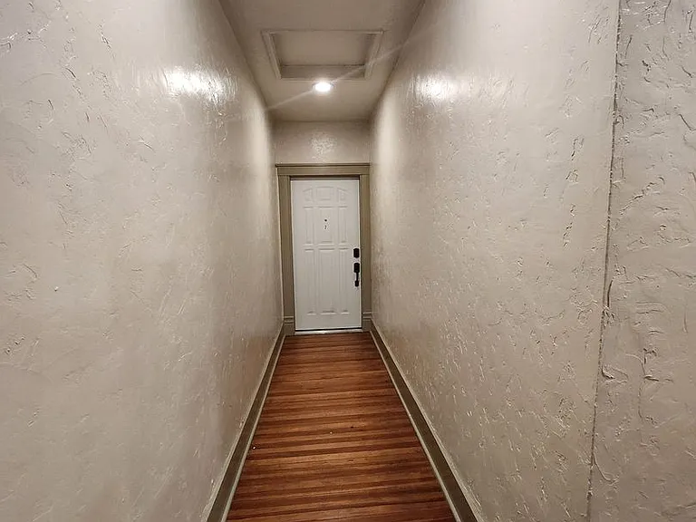 1000 Carteret Ave #8 — Photo 15