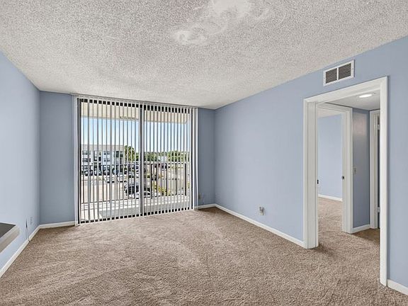 5th image of 724 Executive Center Dr #31-8-31