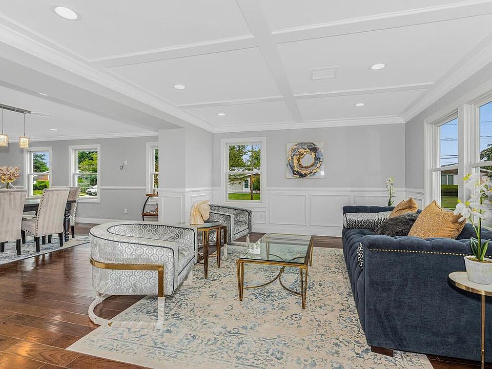 1st image of 34 Pickwick Court