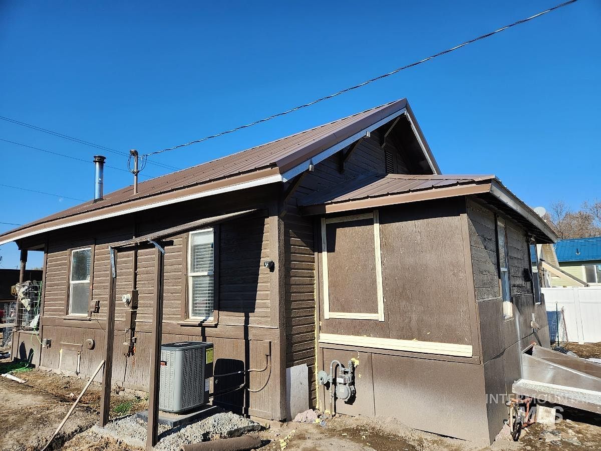 106 E 2nd St, Nyssa, OR 97913 Zillow