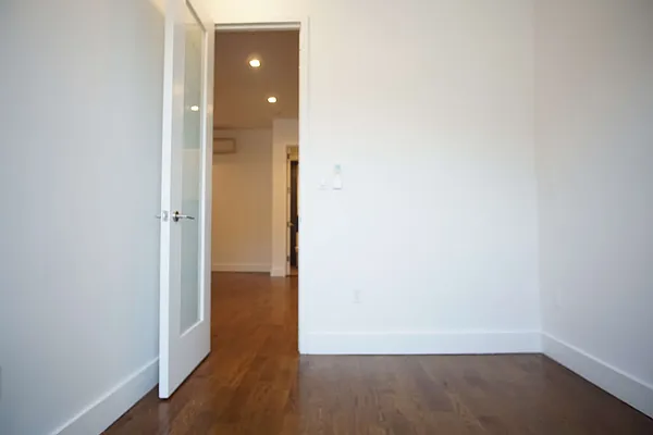 Rented by Lofts and Flats LLC | media 32