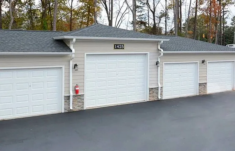 54 Station — Photo 30