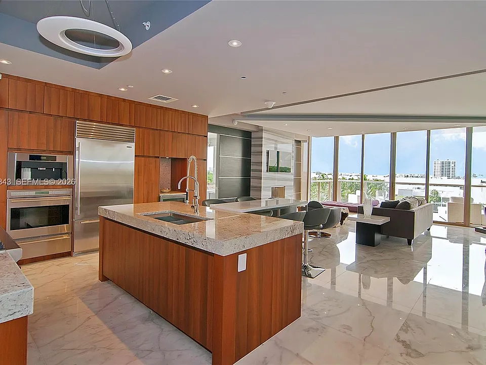 9705 Collins Ave #505N