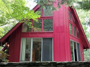 926 Holly Rd, Black Mountain, NC 28711