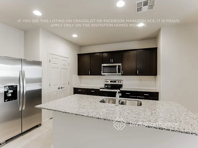 25357 W Chipman Rd — Photo 8