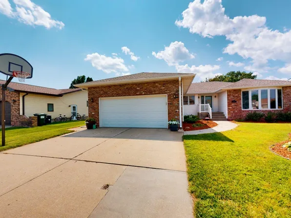 3262 44th Ave, Columbus, NE 68601