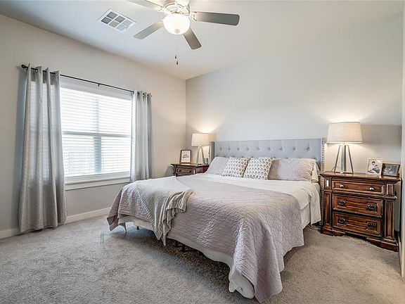 5th image of 9037 NW 142nd St