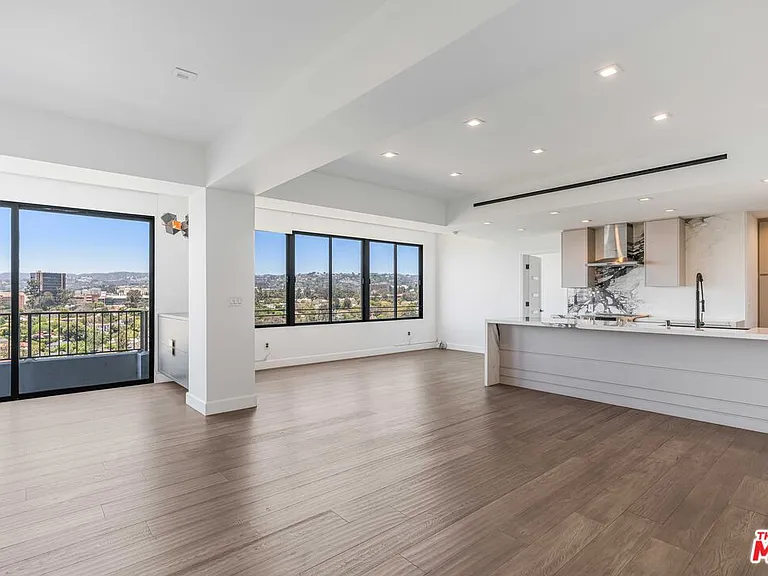 10501 Wilshire Blvd #1812 — Photo 3