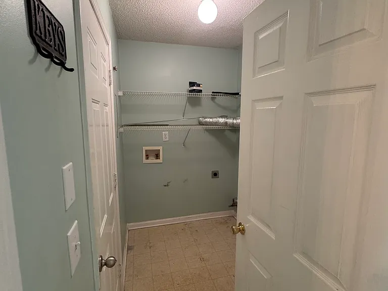1840 Arborwood Dr — Photo 21