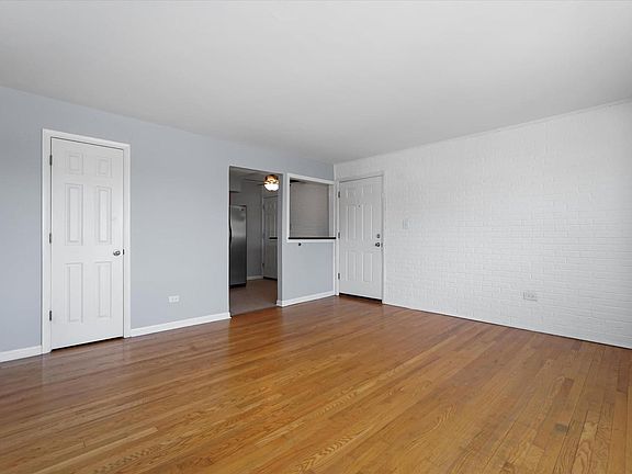 4th image of 5815 Rose Ave #9