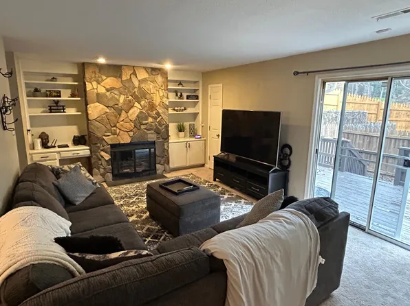 3736 Greenes Xing, Greensboro, NC 27410