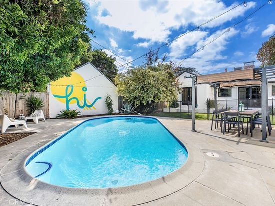 5530 Carpenter Ave, Valley Village, CA 91607