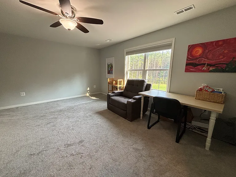 16209 Round Hill Rd — Photo 24