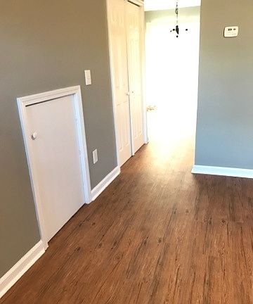 2nd image of 728 Horizon Ct