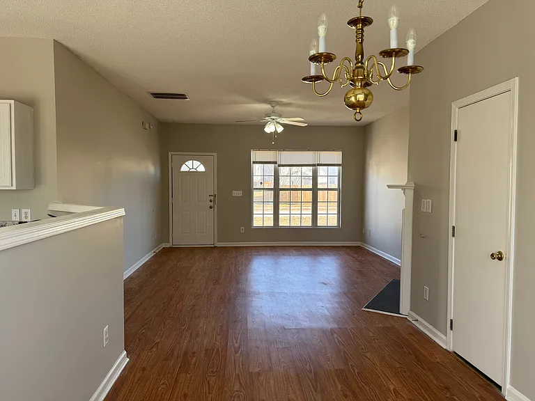 LV Room/Dining Room