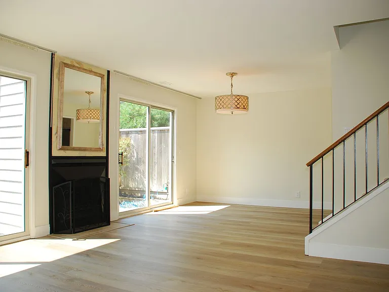71 Prince Royal Dr — Photo 9