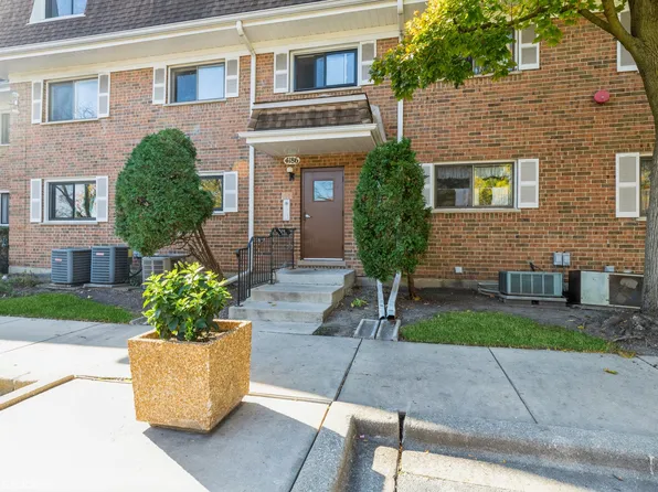 4186 Cove Ln APT D, Glenview, IL 60025