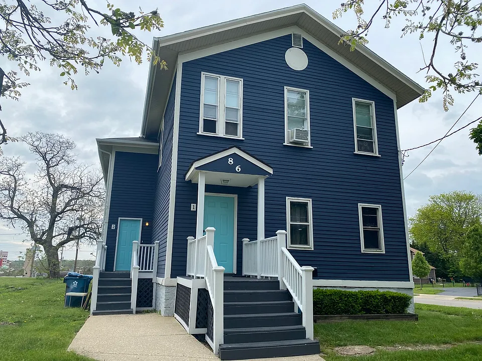 86 N 4th St #2