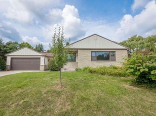 6973 N Range Line Rd, Glendale, WI 53209