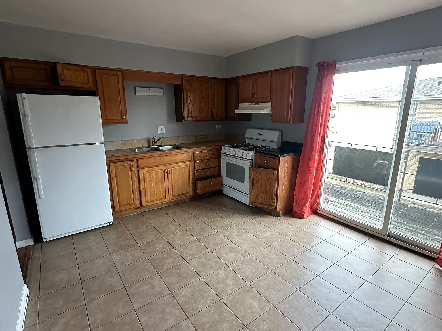 1640 Mulberry Ln — Photo 2