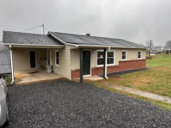 310 Pineola St, Burnsville, NC 28714