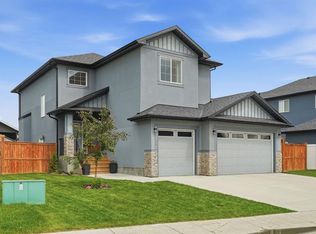 1356 S Lackner Blvd, Carstairs, AB T0M0N0