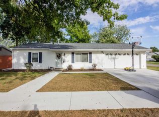 1906 Steup Ave, Fort Wayne, IN 46808