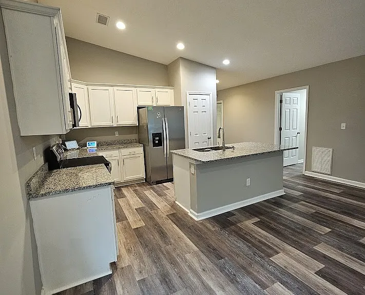 135 Aidan Ct — Photo 24