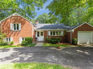 47 Old Orchard Ln, Stamford, CT 06903