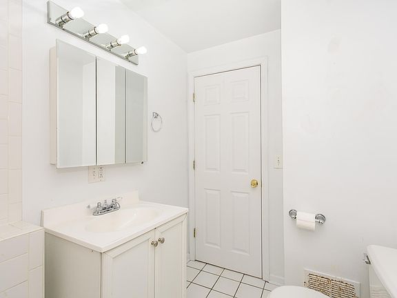 4th image of 1318 N Cleaver St APT 3r