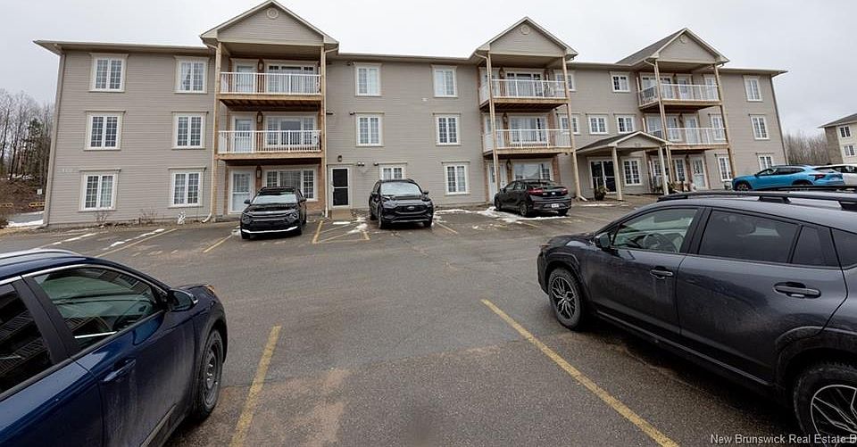 1st image of 170 Valcour Dr #104