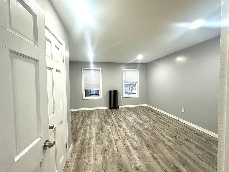124 Willow St — Photo 8