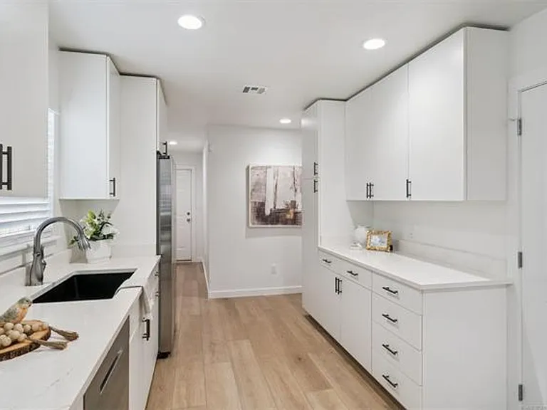 1139 S Birmingham Ave — Photo 12