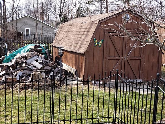 5th image of 45 Lerczak Dr