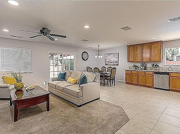 5th image of 7554 Silky Ct