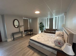 14 Northampton St #1F1, Worcester, MA 01605