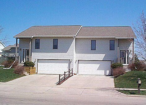 2nd image of 3053 Maple Grove Dr