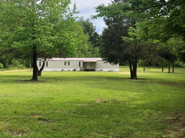 1011 Lake Dr, Raymond, MS 39154