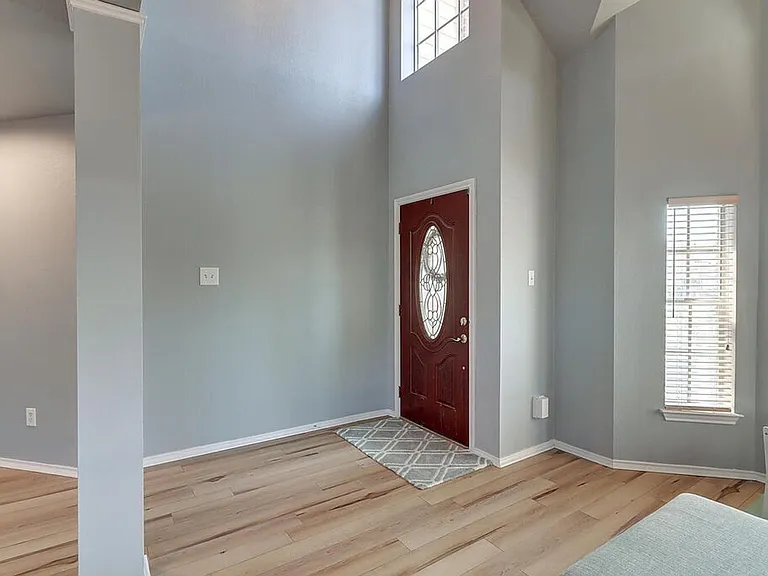 7846 Falcon Dr — Photo 6