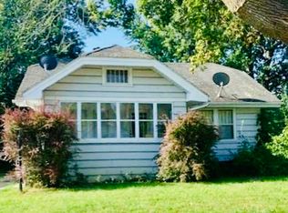 2415 Begole St, Flint, MI 48504