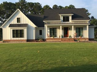 8536 Blakes View Rd, Hayes, VA 23072