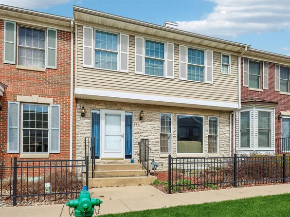 2711 Bristol Dr, Ames, IA 50010